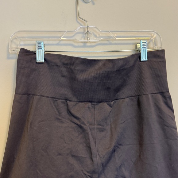 Fabletics Leggings Size L - Picture 2 of 4